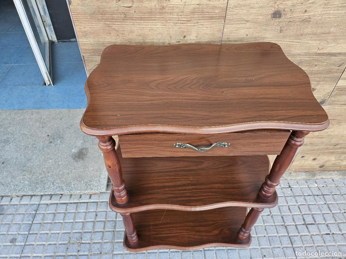 Antig&uuml;edades: mesita de televisor nogal - Foto 3