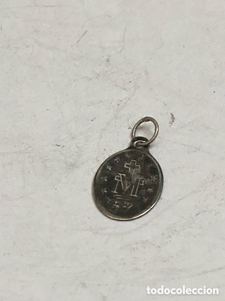 Antig&uuml;edades: Medalla de plata religiosa C442 - Foto 1
