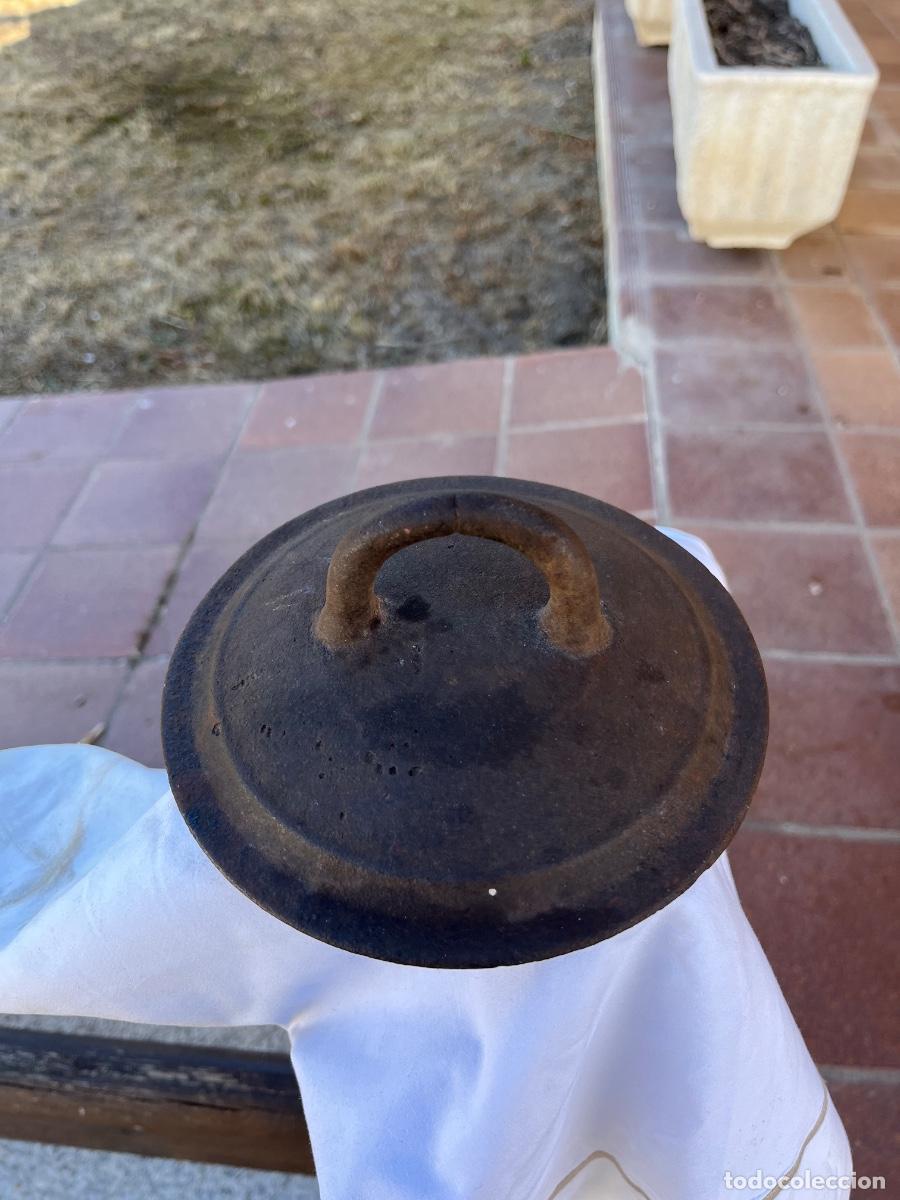Antig&uuml;edades: Pote, tapa, hierro fundido - Foto 1