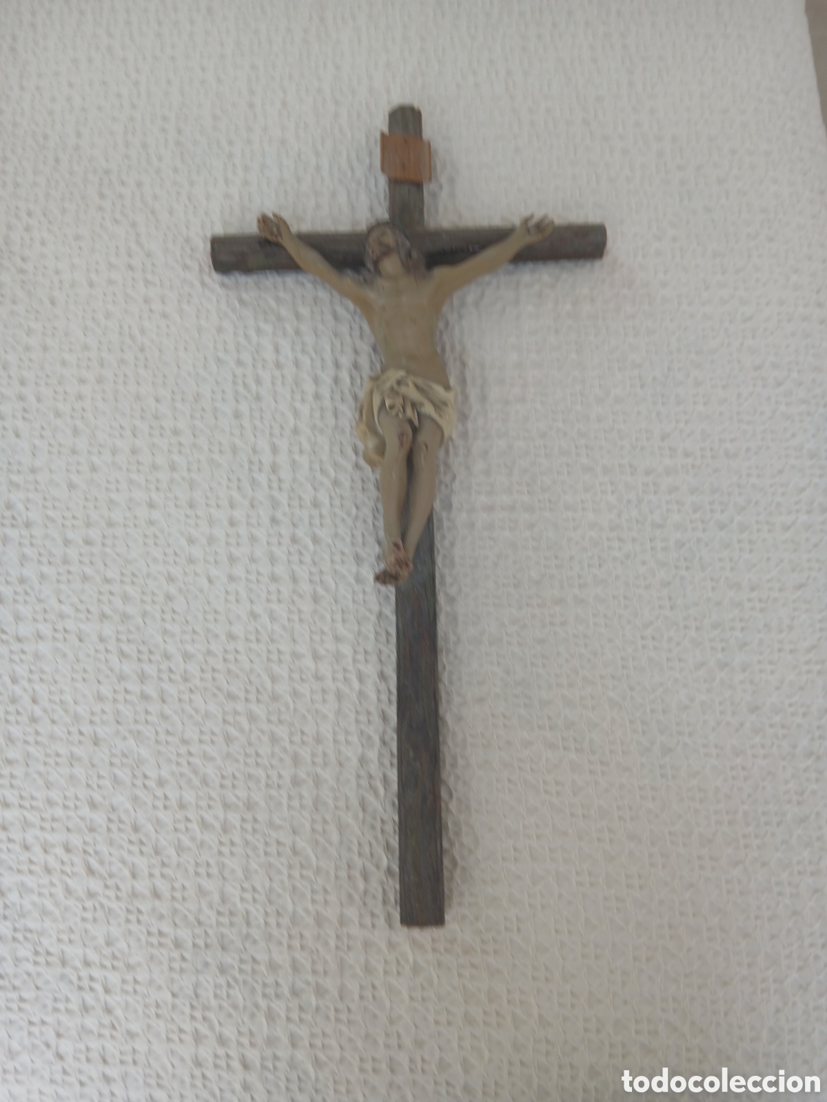 Antig&uuml;edades: Crucifijo escayola y madera - Foto 8