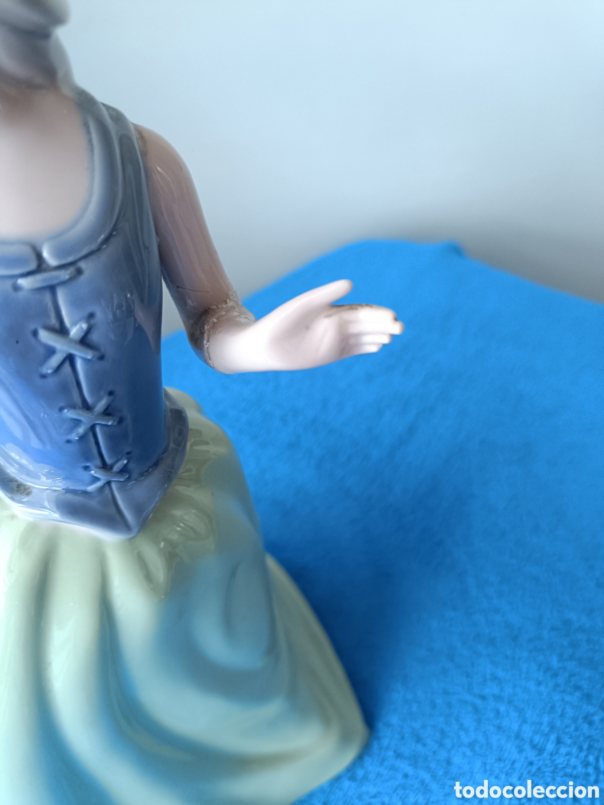 Antig&uuml;edades: FIGURAS LLADRO, NAO, NADAL... - Foto 8