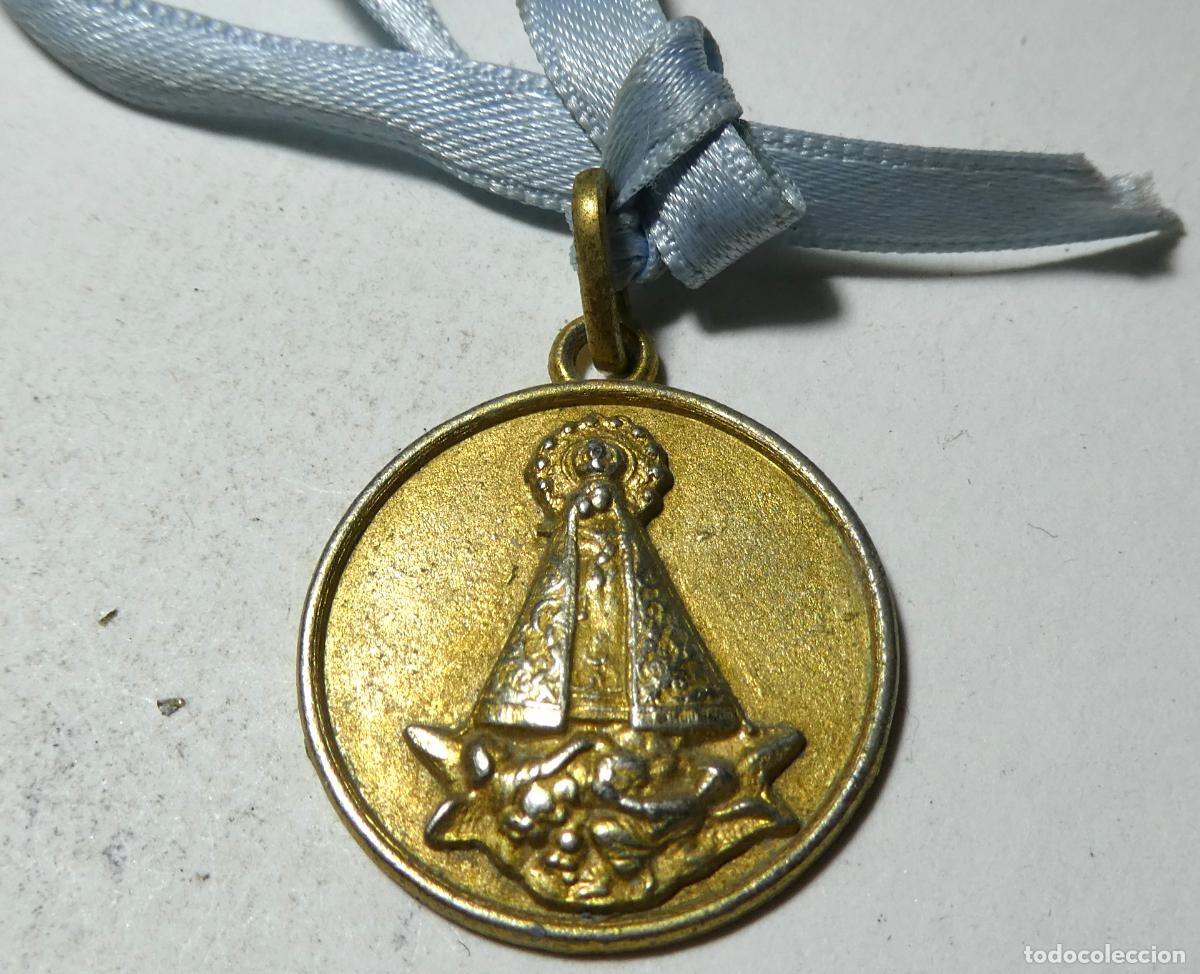 Antig&uuml;edades: Medalla de la Virgen - Foto 1