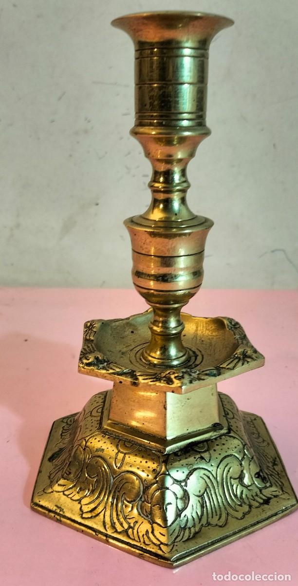 Antig&uuml;edades: Candelabro de laton . Suecia - Foto 6