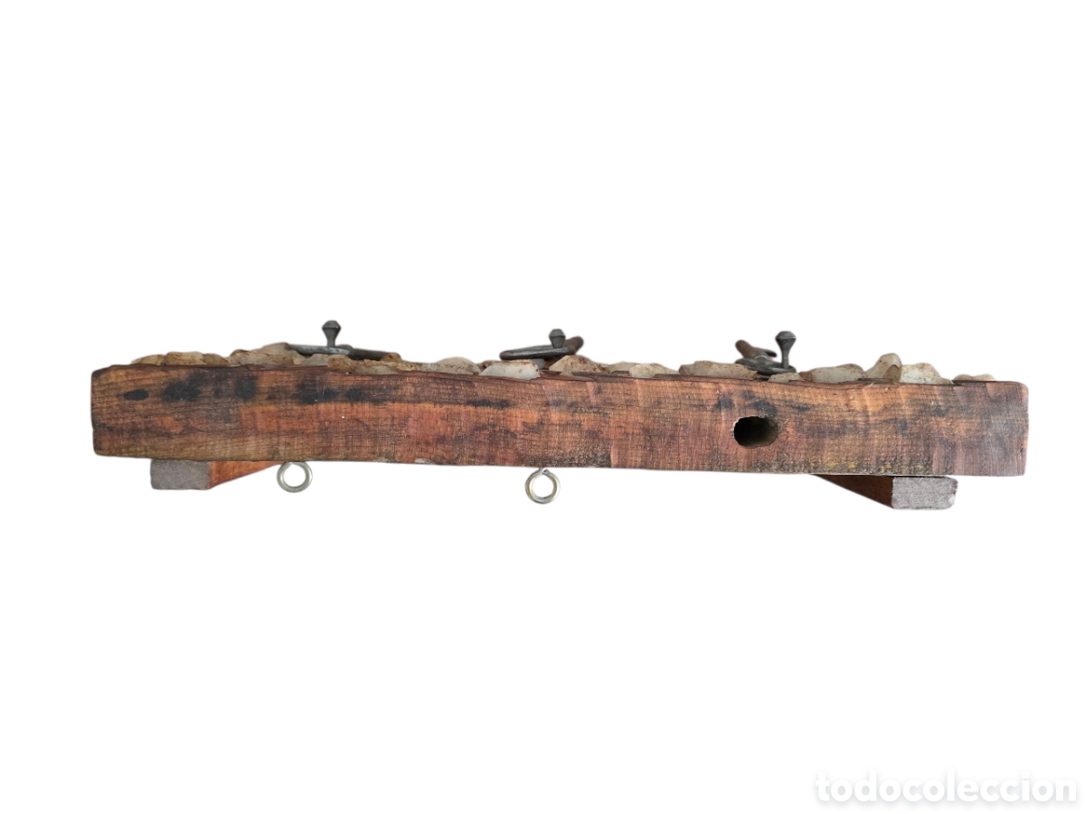 Antig&uuml;edades: Tabl&oacute;n de trillo colgador llaves - Foto 3