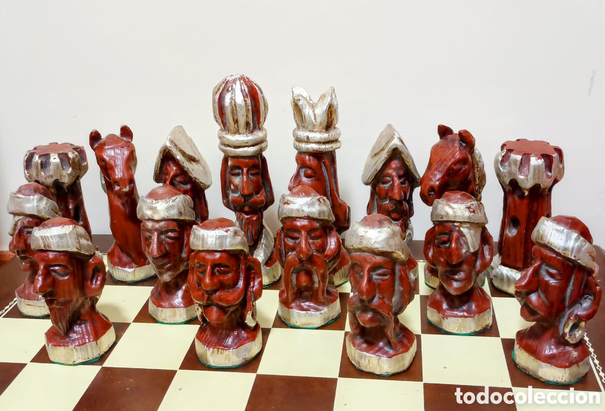 Antig&uuml;edades: AJEDREZ TALLADO A MANO - Foto 1