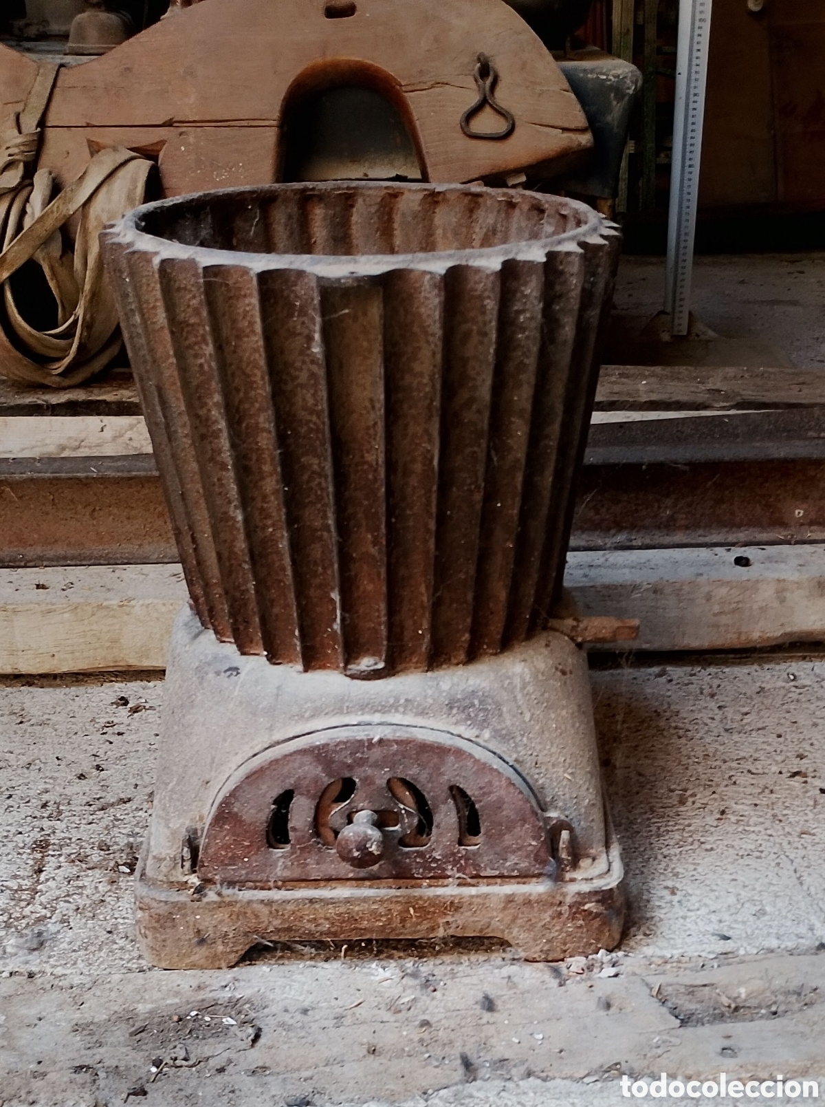 Antig&uuml;edades: MACETERO HIERRO FUNDIDO - Foto 1