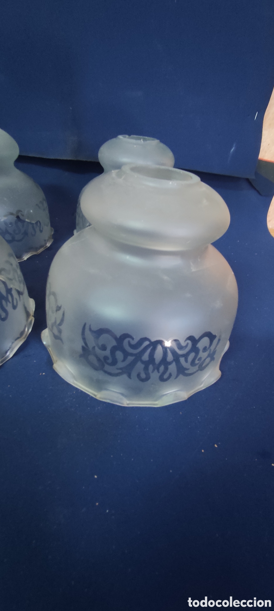Antig&uuml;edades: Conjunto de 4 tulipas clasicas - Foto 3