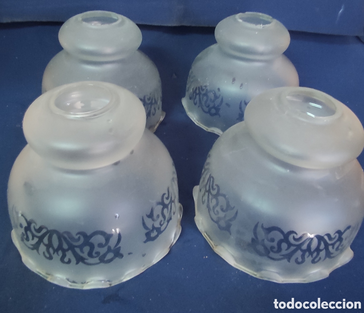 Antig&uuml;edades: Conjunto de 4 tulipas clasicas - Foto 1