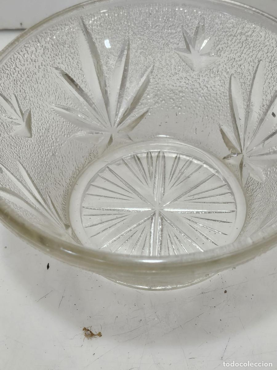 Antig&uuml;edades: cuenco de cristal labrado - Foto 2