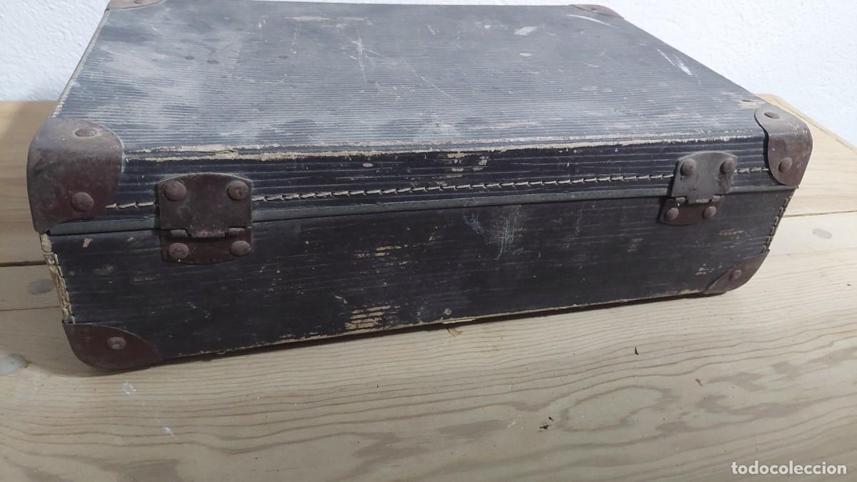 Antig&uuml;edades: Antigua maleta sin llaves - Foto 3