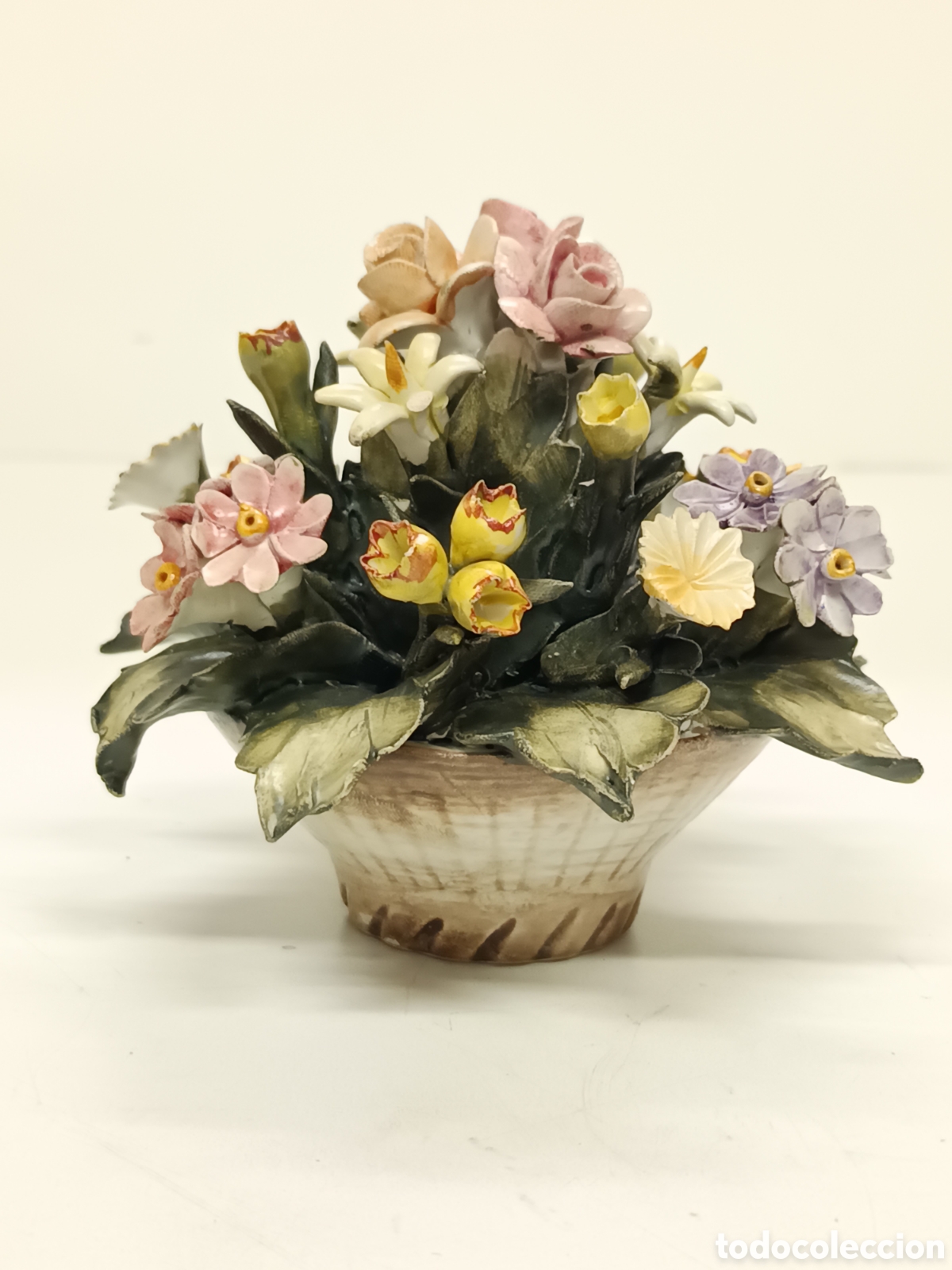 Antig&uuml;edades: Flores Capodimonte Celani - Foto 3
