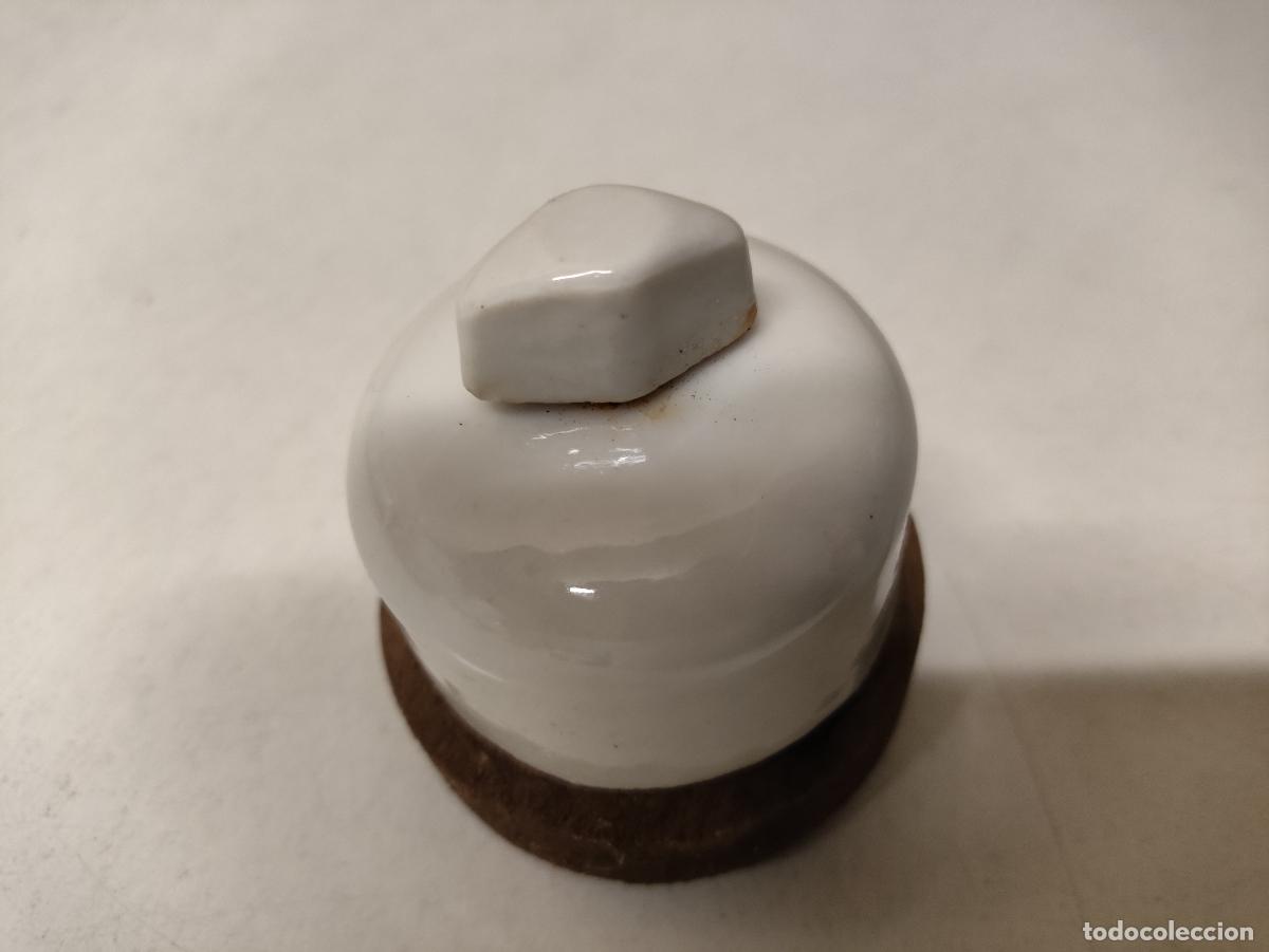 Antig&uuml;edades: ANTIGUO INTERRUPTOR DE PORCELANA - Foto 1