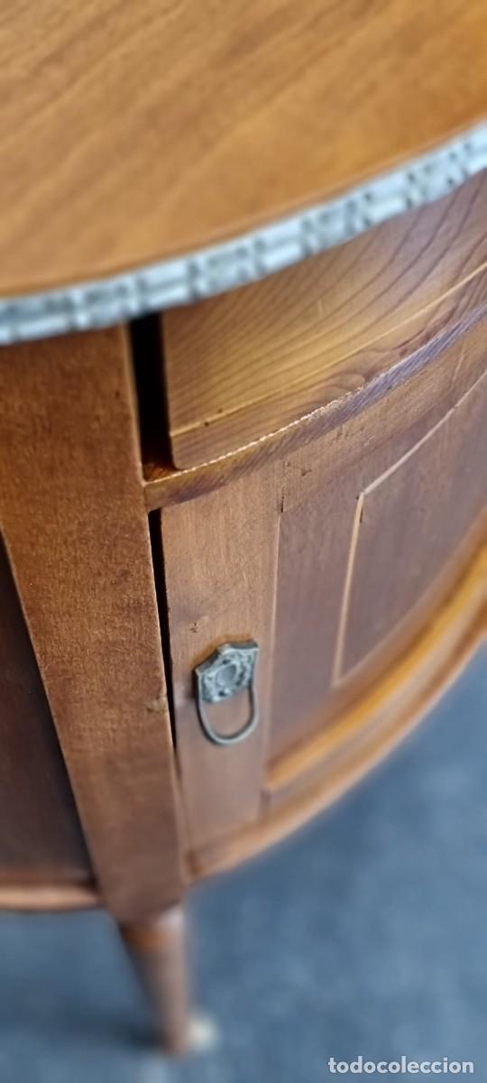 Antig&uuml;edades: Mueble auxiliar cl&aacute;sico de madera - Foto 5