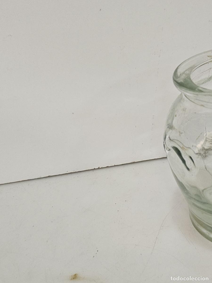 Antig&uuml;edades: bote de cristal antiguo - Foto 2