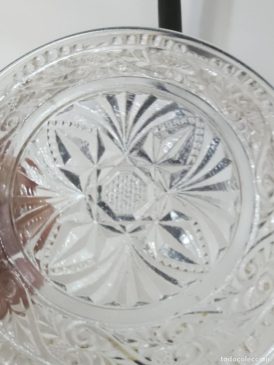 Antig&uuml;edades: plato de cristal labrado - Foto 3