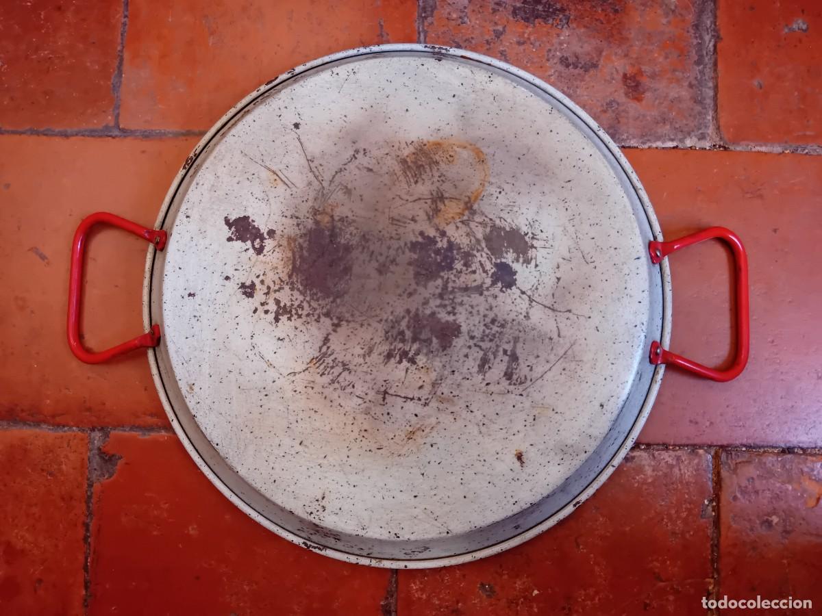 Antig&uuml;edades: Paellera d&eacute;cada de los sesenta - Foto 2