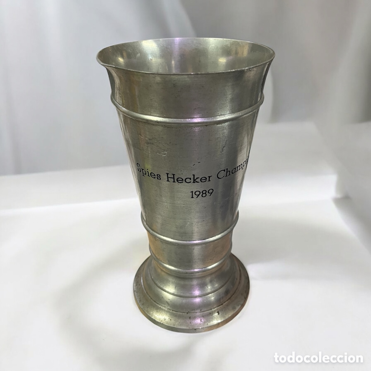 Antig&uuml;edades: Copa trofeo de peltre - Foto 2