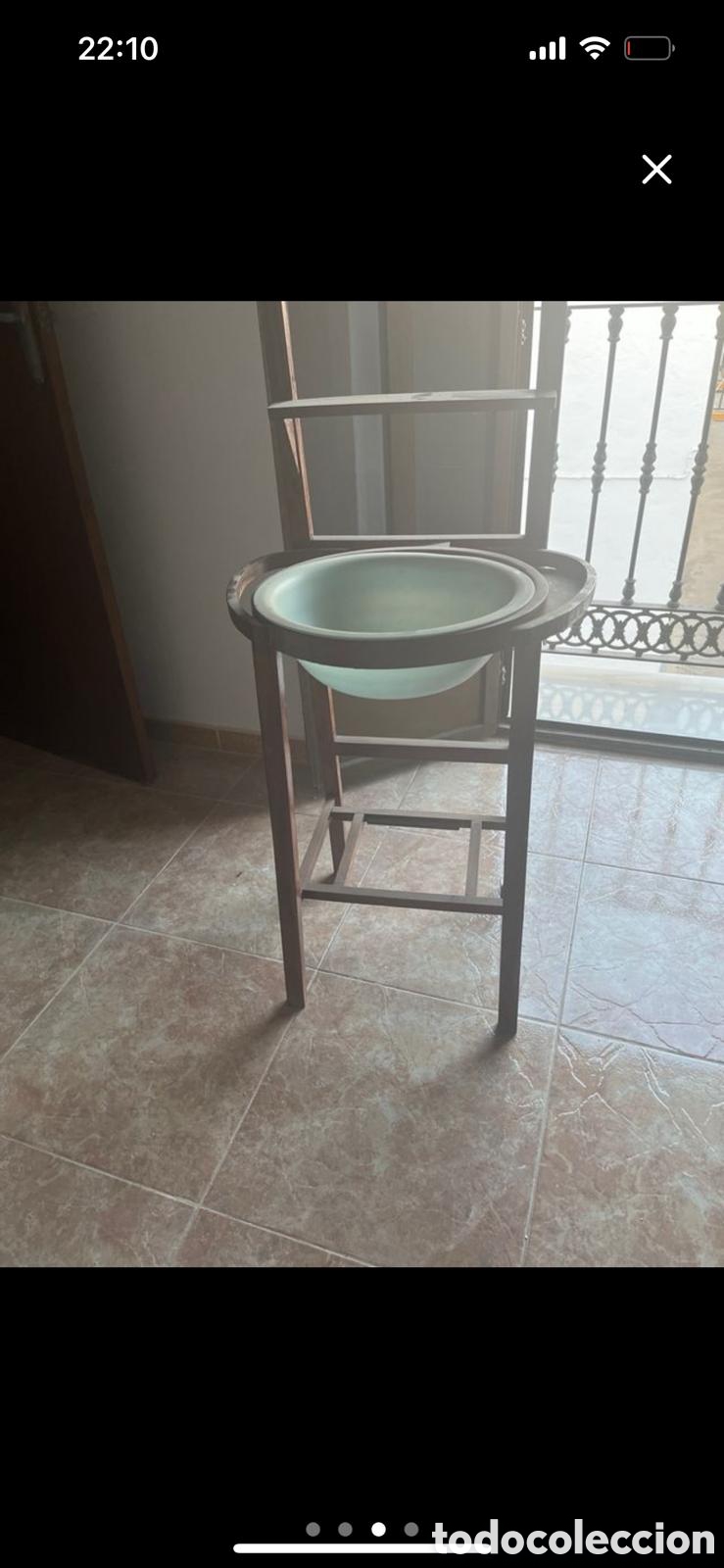 Antig&uuml;edades: lavabo de madera antiguo - Foto 1