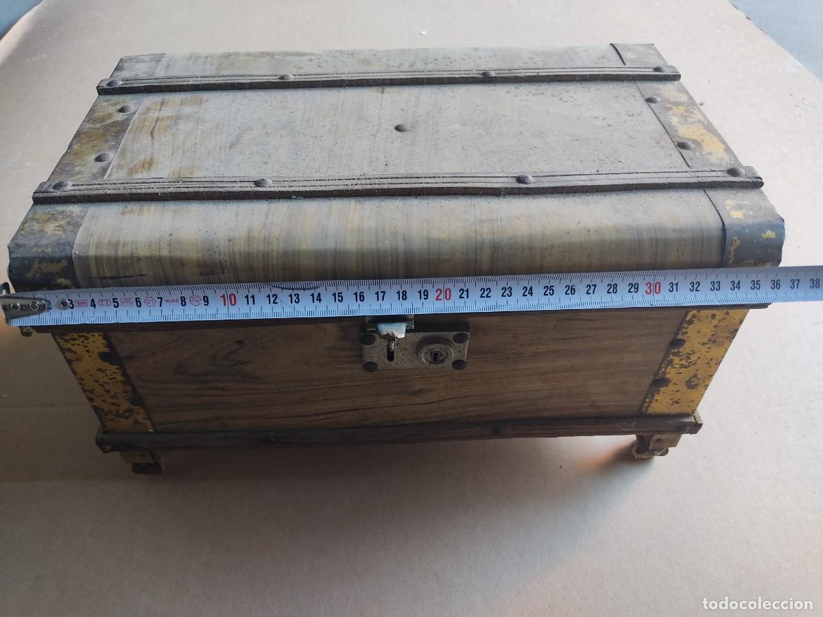 Antig&uuml;edades: BAUL PEQUE&Ntilde;O PARA RESTAURAR - Foto 3