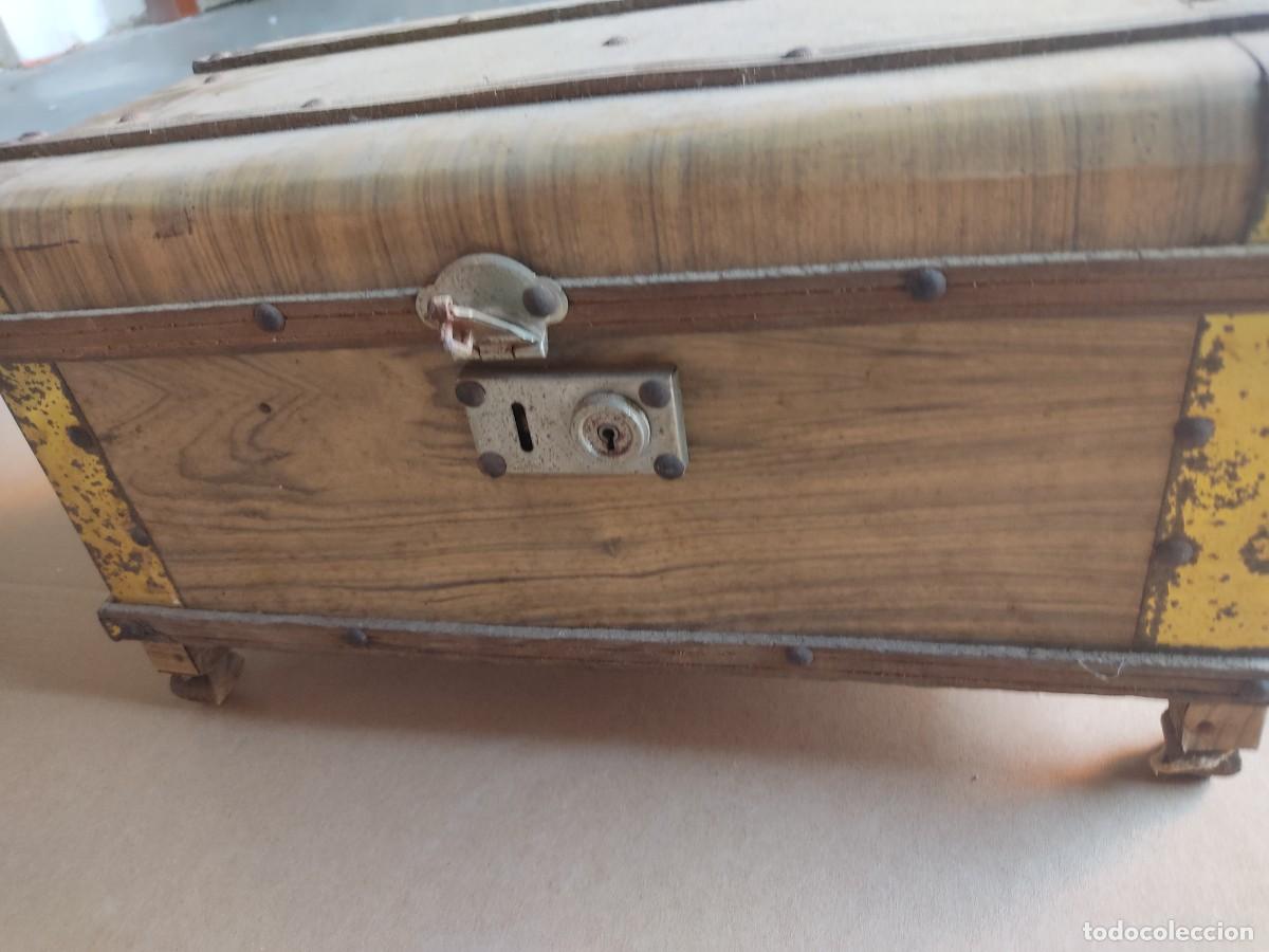 Antig&uuml;edades: BAUL PEQUE&Ntilde;O PARA RESTAURAR - Foto 8