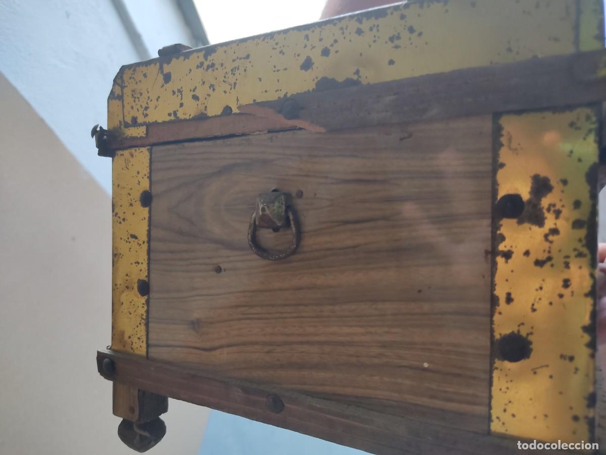 Antig&uuml;edades: BAUL PEQUE&Ntilde;O PARA RESTAURAR - Foto 19