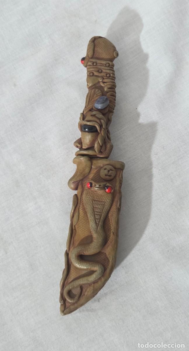 Antig&uuml;edades: Cuchillo japones en resina y agata - Foto 1