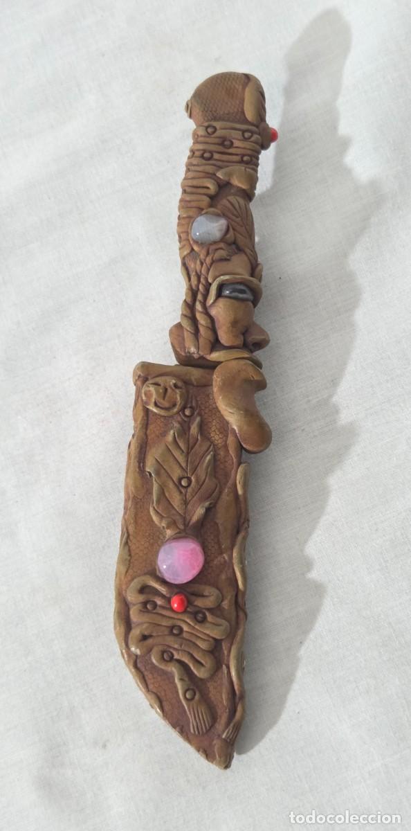 Antig&uuml;edades: Cuchillo japones en resina y agata - Foto 4