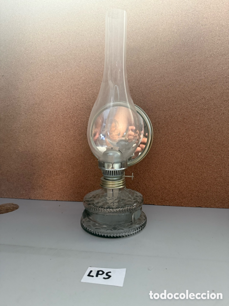 Antig&uuml;edades: Antigua l&aacute;mpara de aceite - Foto 1