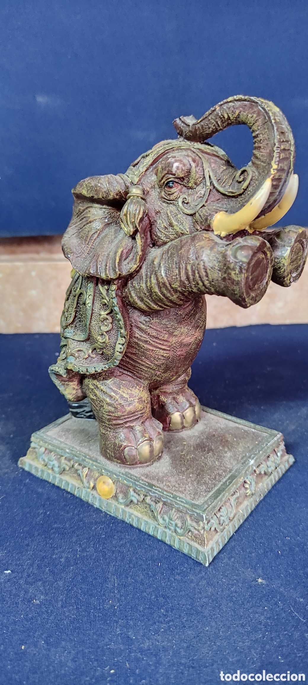 Antig&uuml;edades: Figura elegante resina - Foto 2