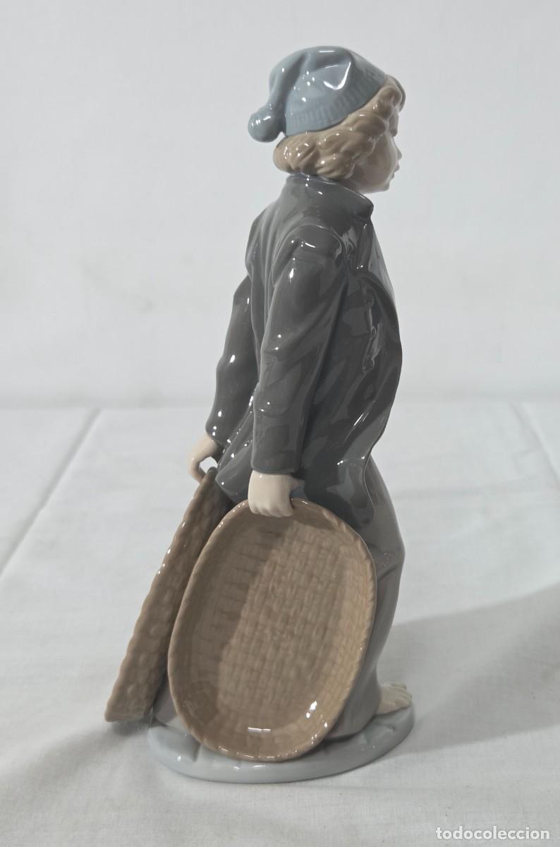 Antig&uuml;edades: Figura Grumete con cestas de Lladr&oacute; - Foto 7