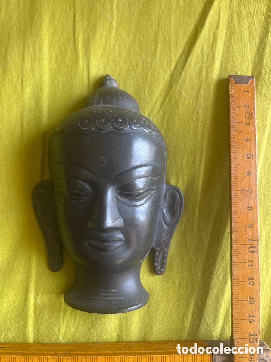 Antig&uuml;edades: Cabeza de Buda. Bronce. - Foto 1