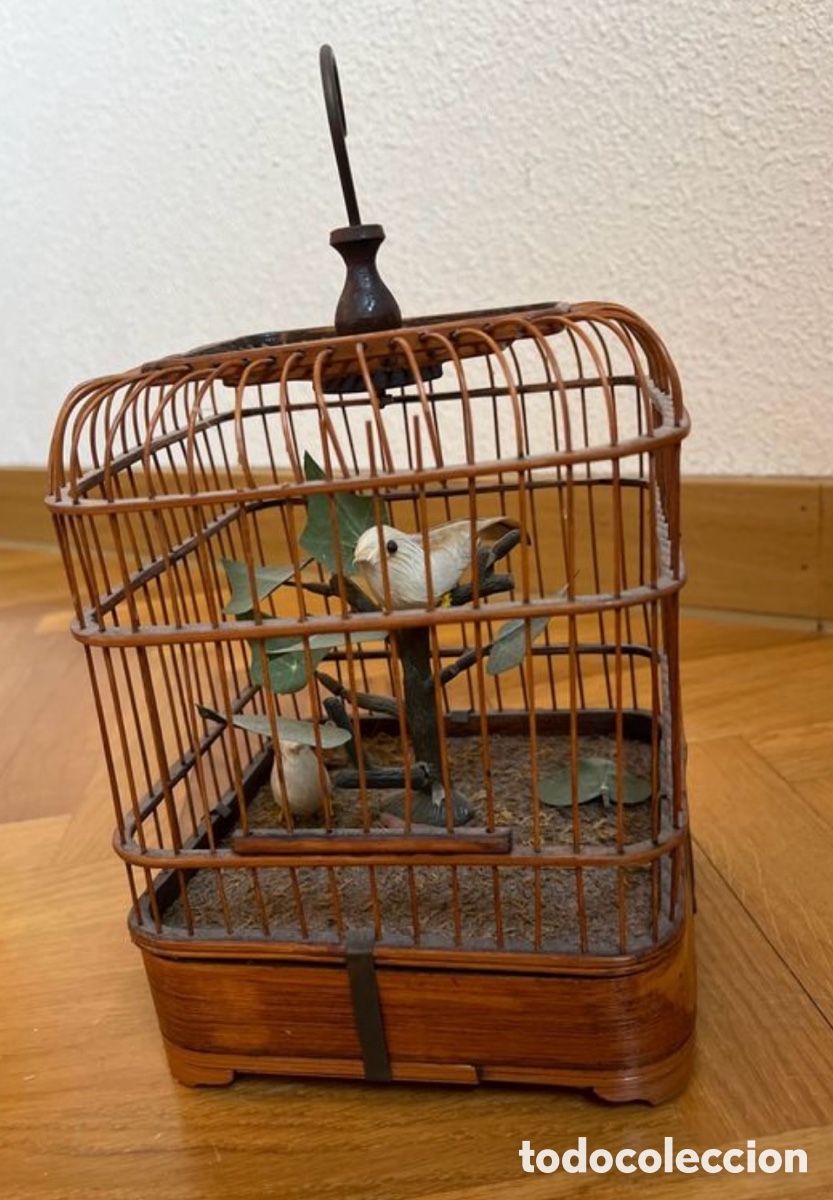 Antig&uuml;edades: Caja de M&uacute;sica en caja de bamb&uacute; - Foto 1