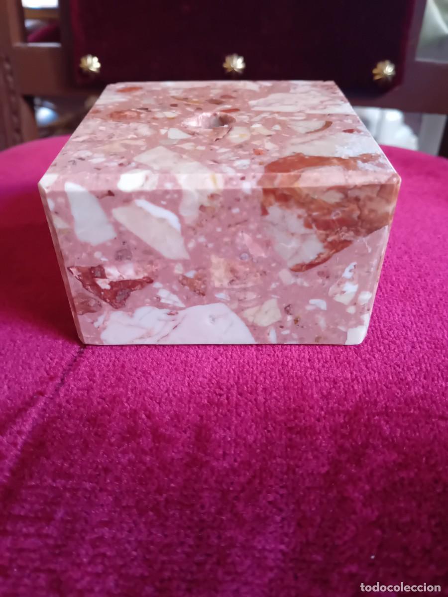 Antig&uuml;edades: Peana de m&aacute;rmol veteada - Foto 1