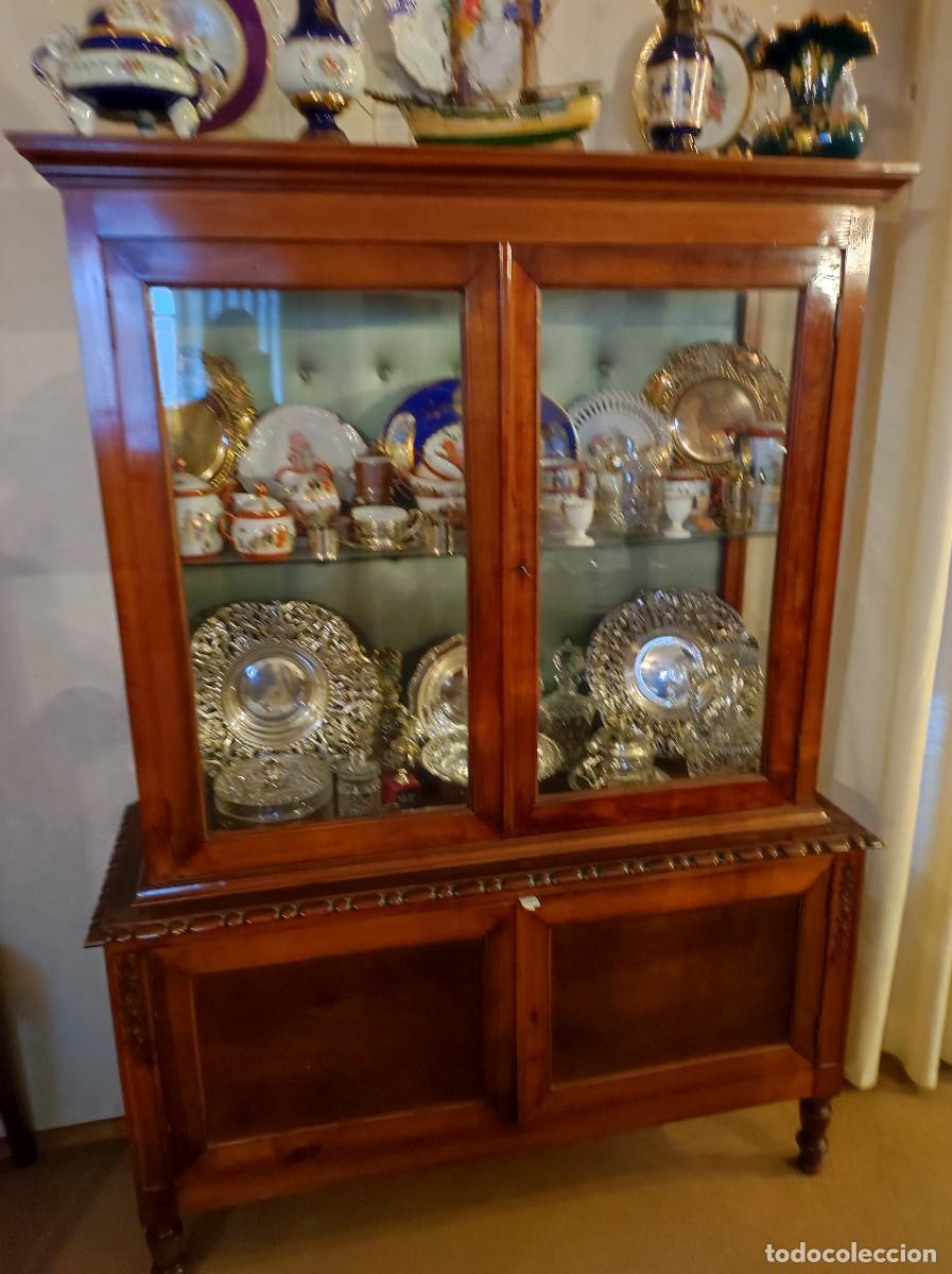 Antig&uuml;edades: Vitrina de madera de cerezo - Foto 3