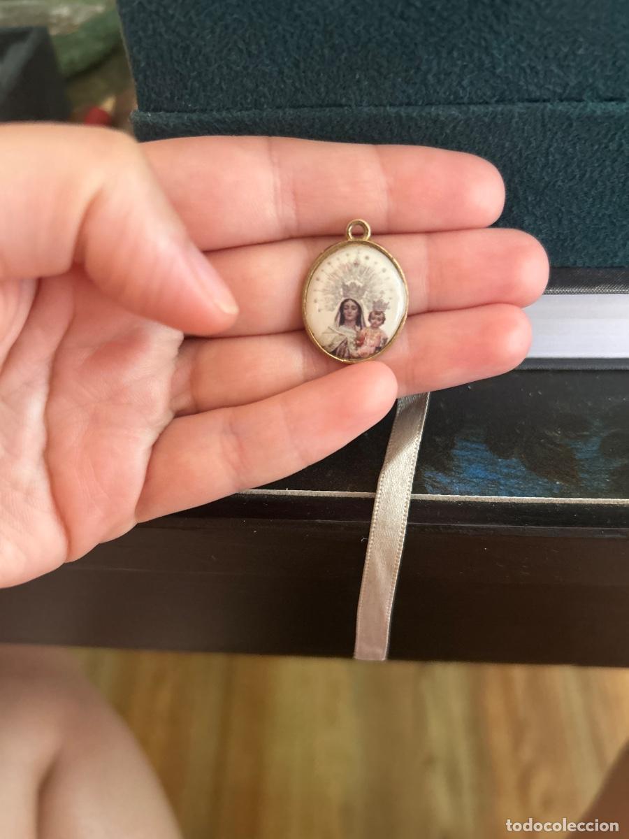 Antig&uuml;edades: Medalla virgen del carmen - Foto 2