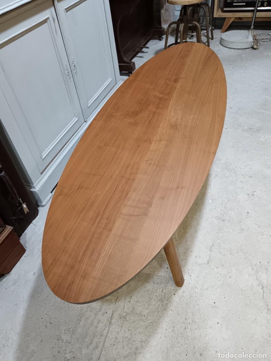 Antig&uuml;edades: MESA BAJA DE MADERA A&Ntilde;OS 50 - Foto 6