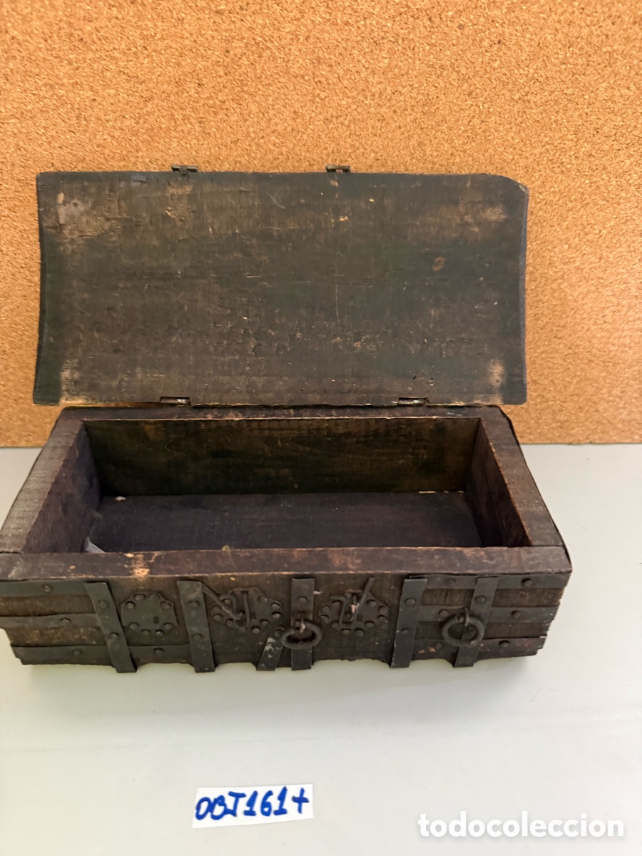 Antig&uuml;edades: Cofre de madera antiguo - Foto 2