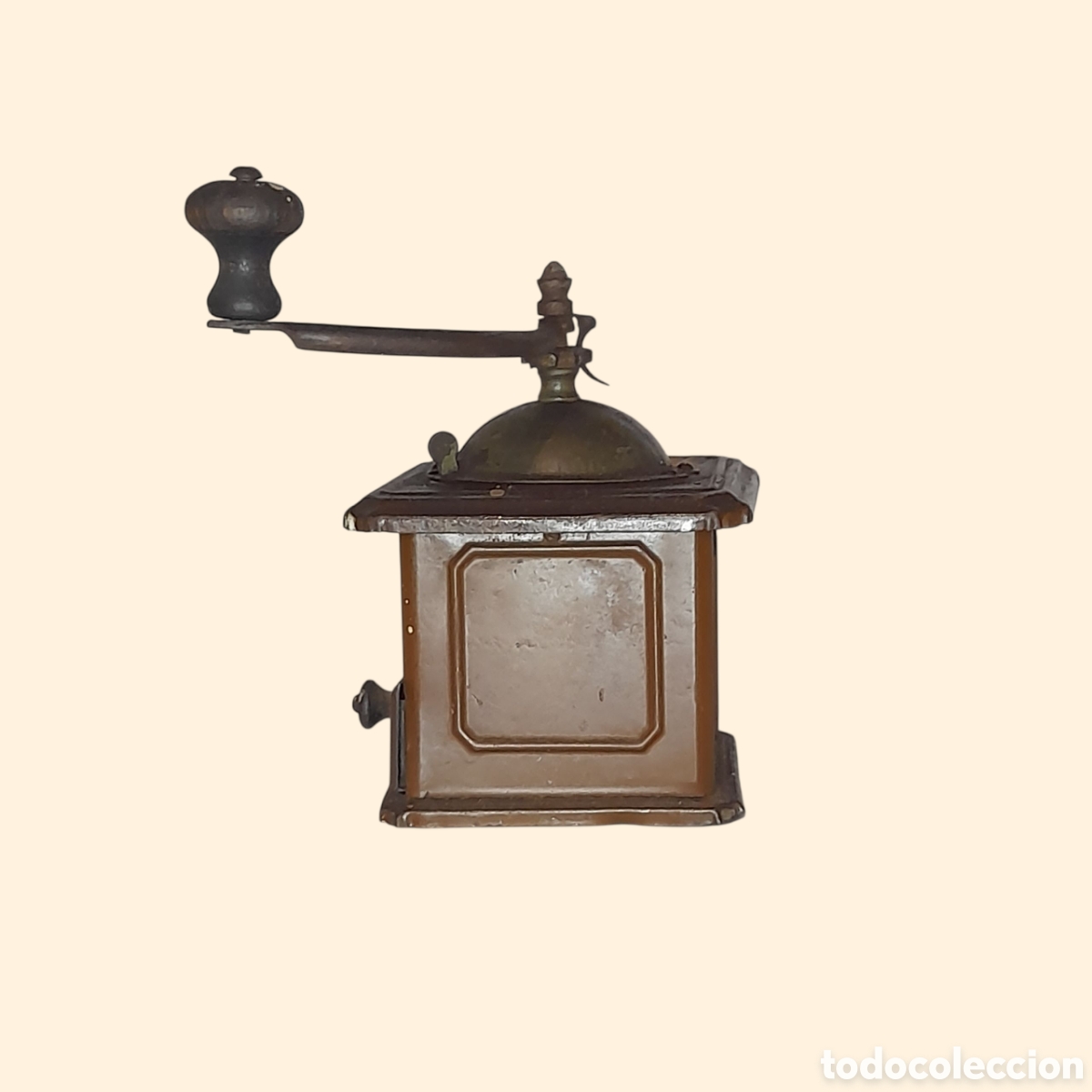 Antig&uuml;edades: Antiguo molinillo marca ELMA. - Foto 2