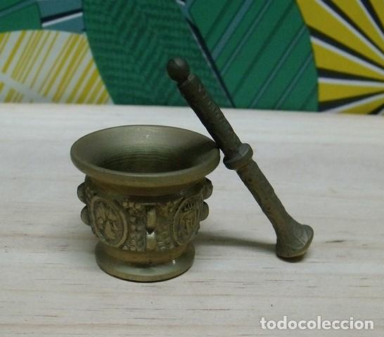 Antig&uuml;edades: Peque&ntilde;o Almirez Mortero con Maja - Foto 1
