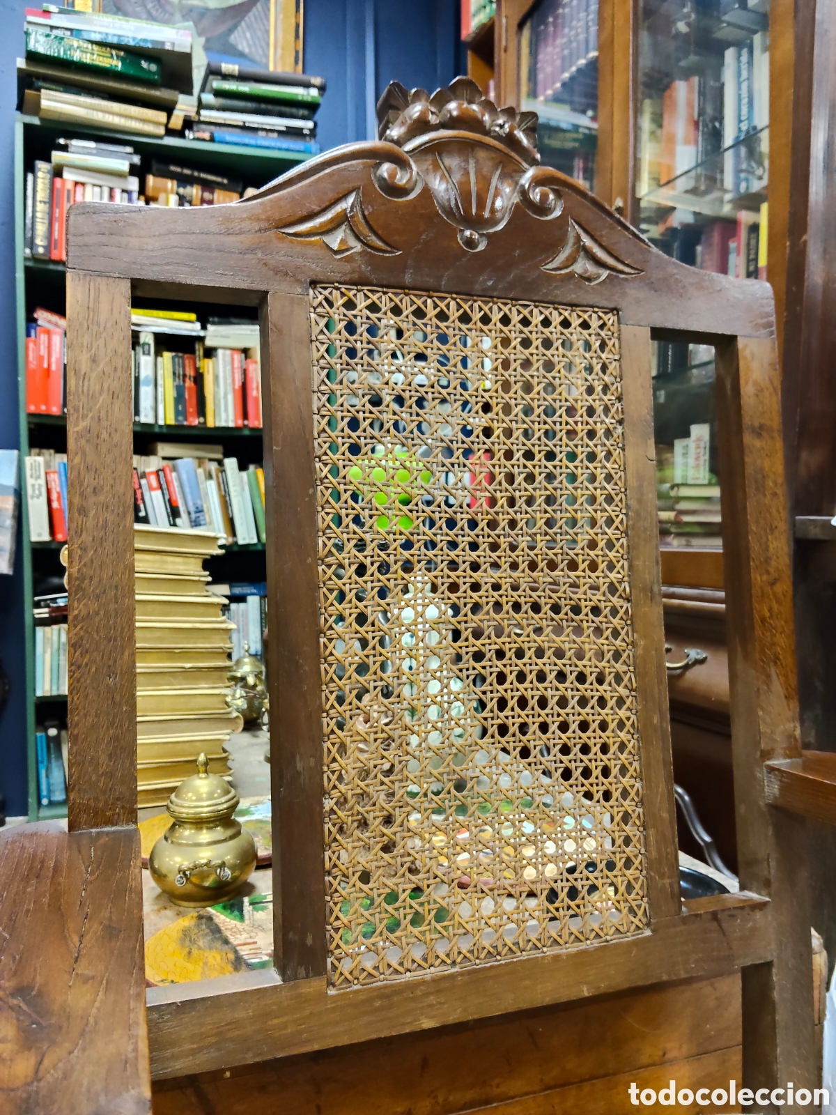 Antig&uuml;edades: Antiguo sill&oacute;n Castellano - Foto 3