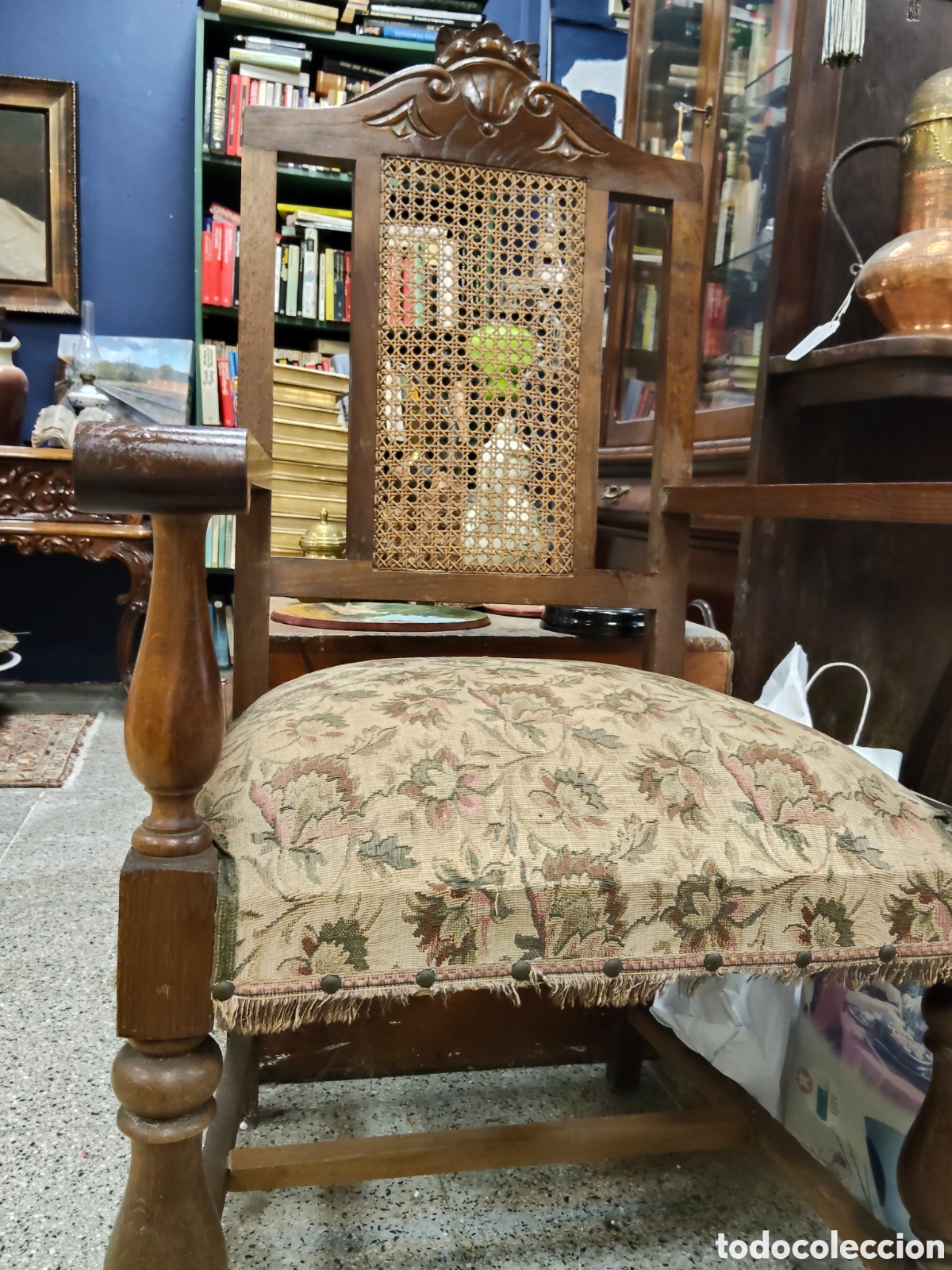 Antig&uuml;edades: Antiguo sill&oacute;n Castellano - Foto 1