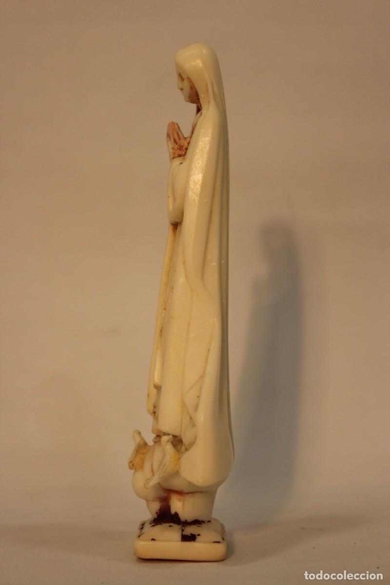 Antig&uuml;edades: Figura de la Virgen de F&aacute;tima - Foto 2