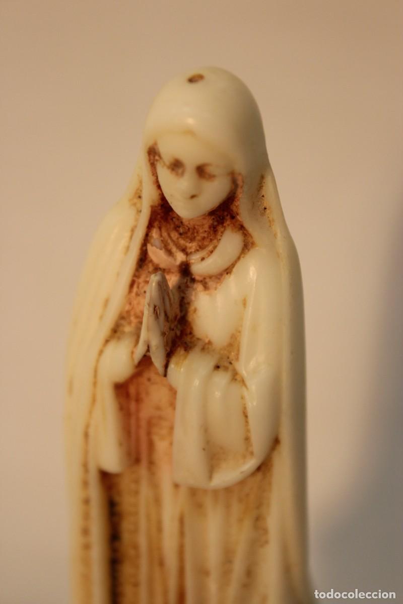 Antig&uuml;edades: Figura de la Virgen de F&aacute;tima - Foto 9
