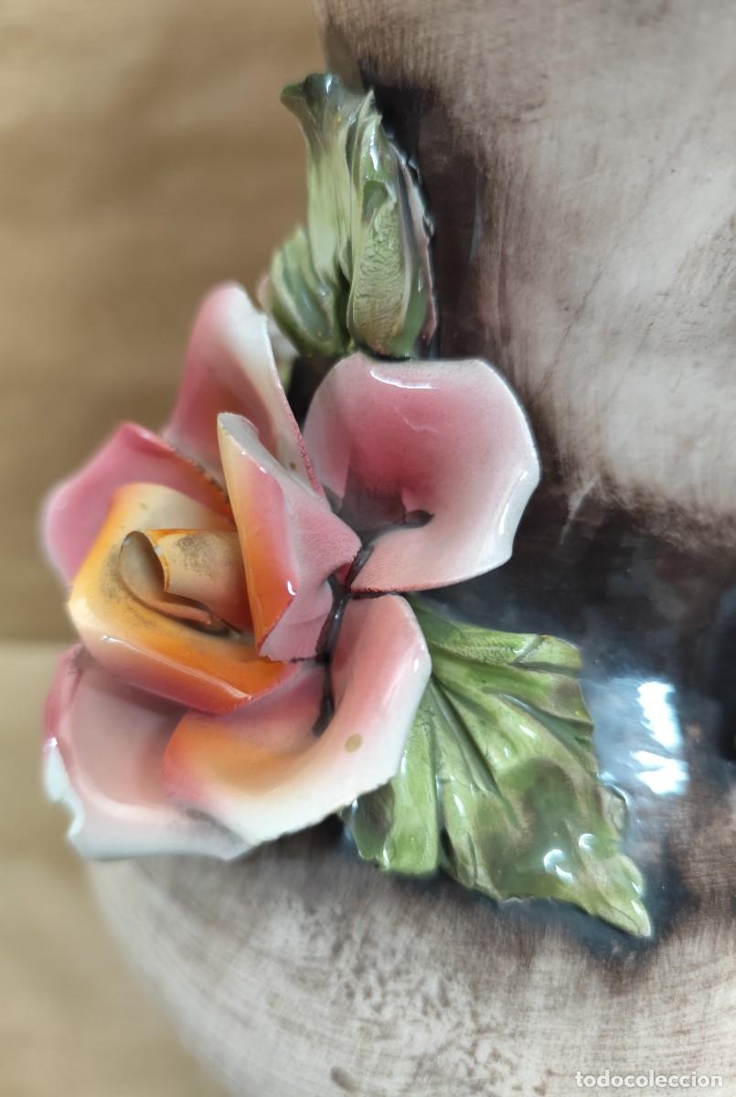 Antig&uuml;edades: Jarr&oacute;n de porcelana Capodimonte - Foto 3