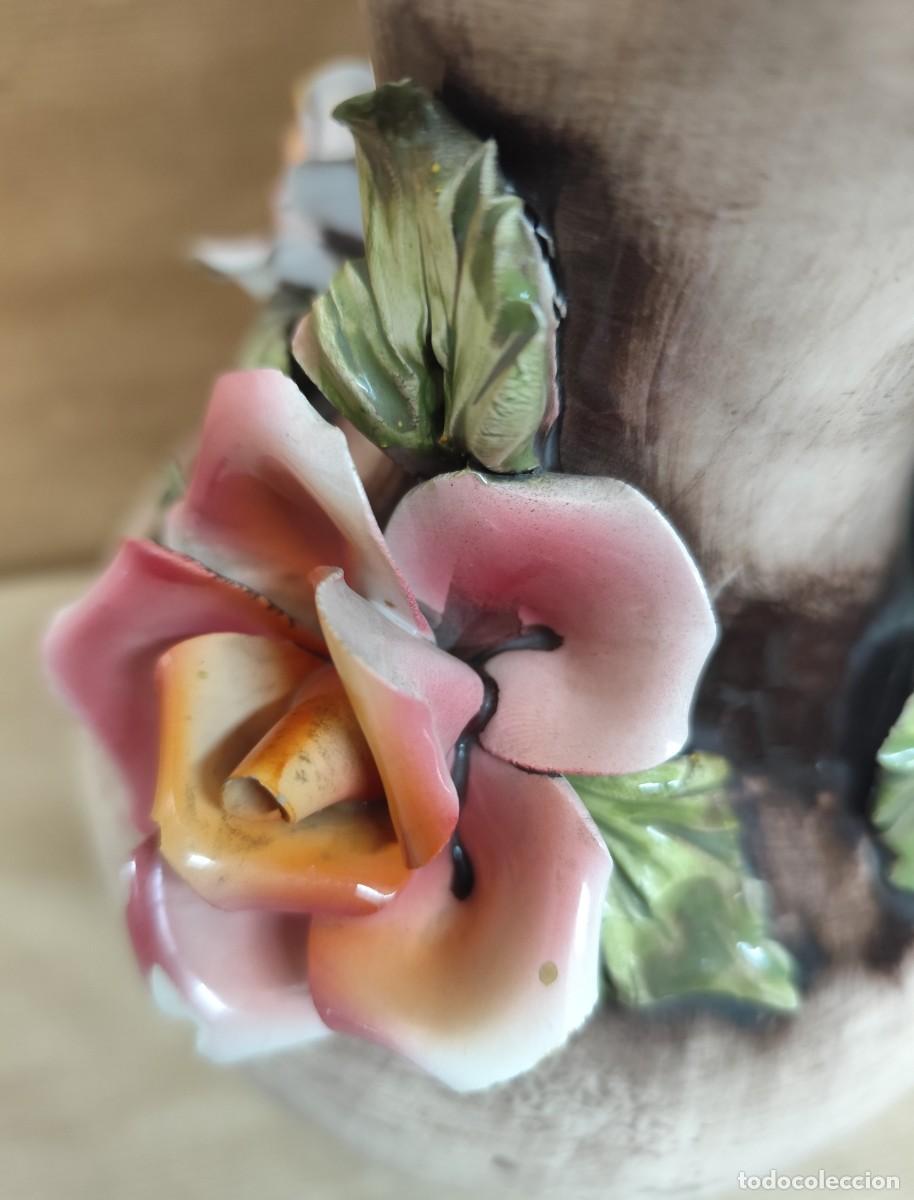 Antig&uuml;edades: Jarr&oacute;n de porcelana Capodimonte - Foto 8