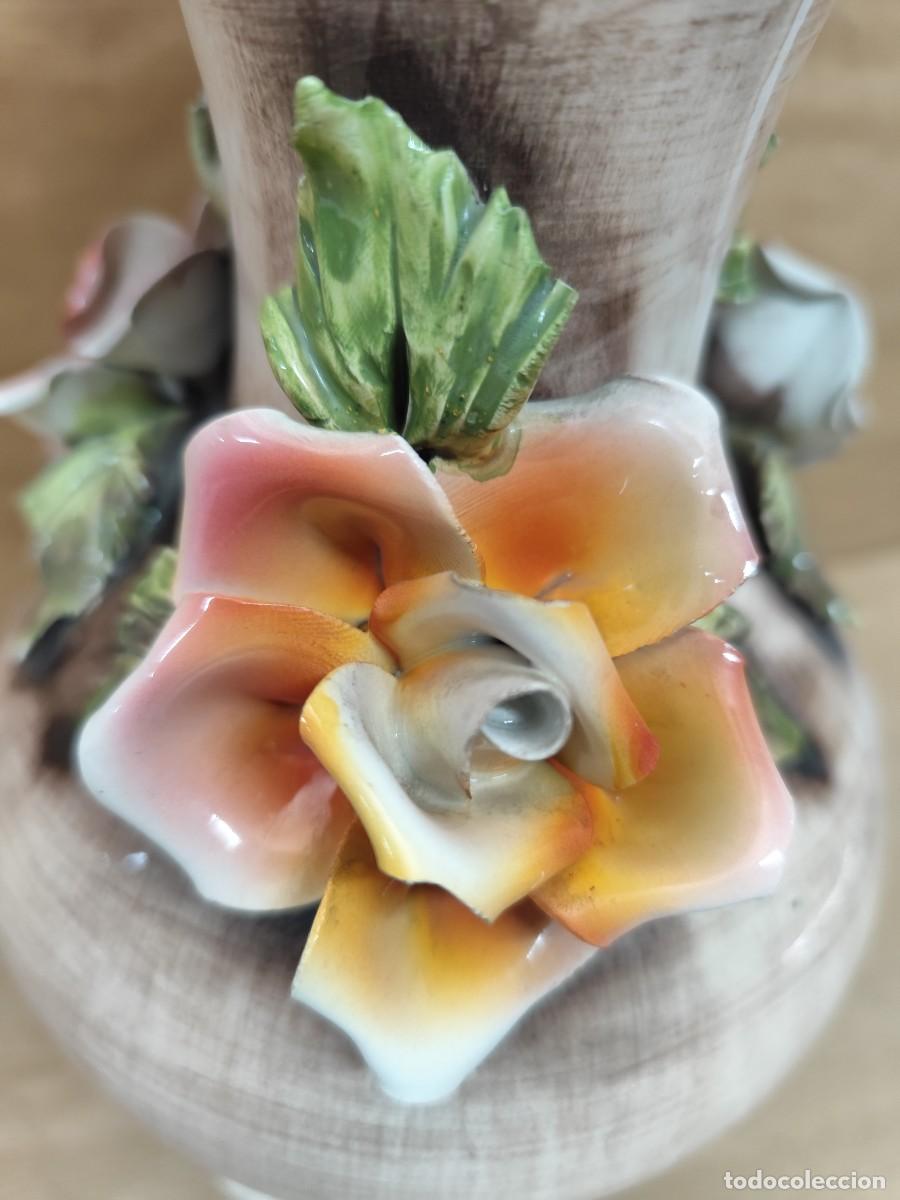 Antig&uuml;edades: Jarr&oacute;n de porcelana Capodimonte - Foto 14