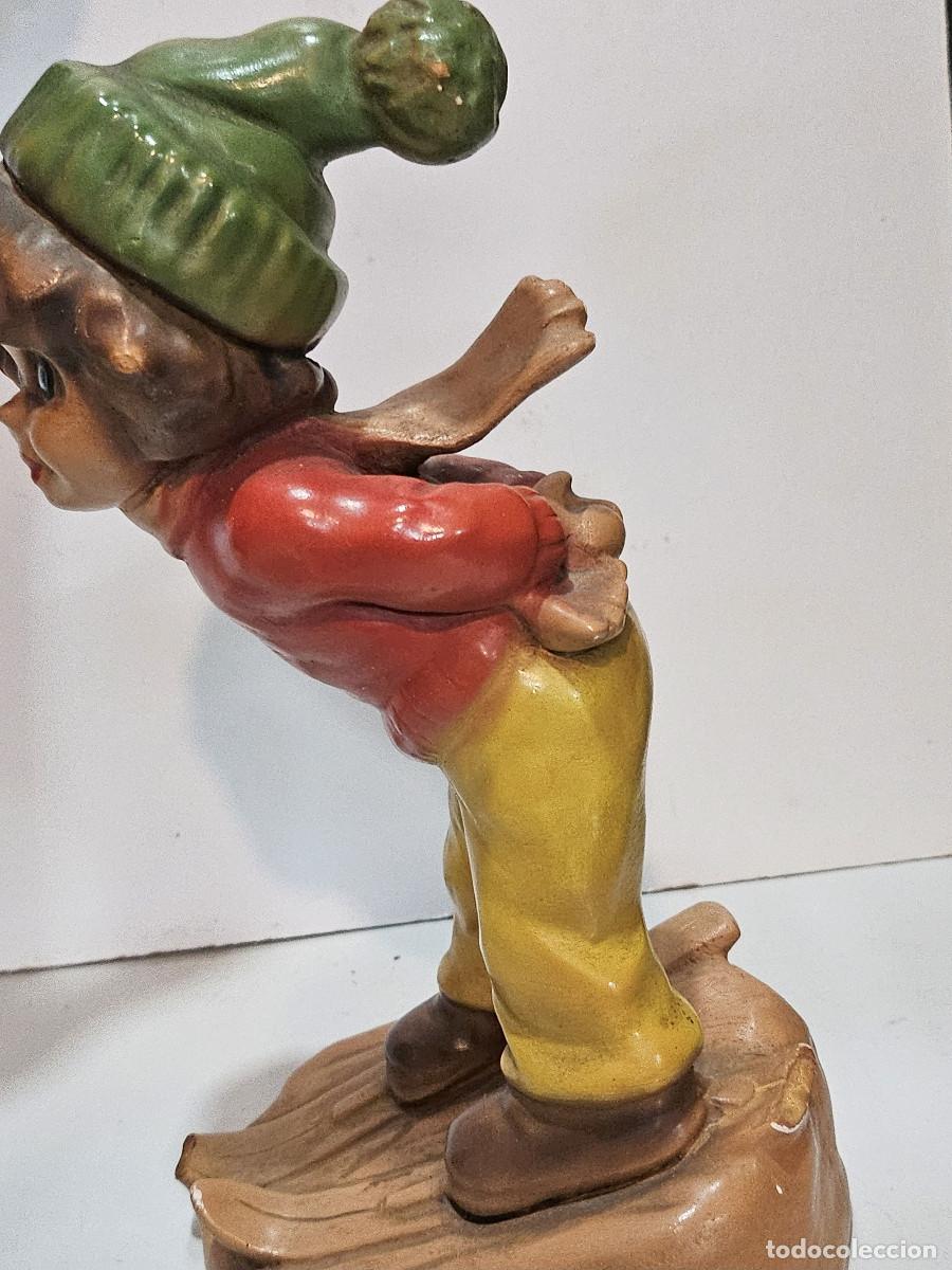 Antig&uuml;edades: figura de ni&ntilde;o esquiando - Foto 3
