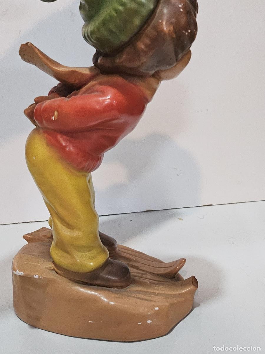 Antig&uuml;edades: figura de ni&ntilde;o esquiando - Foto 5