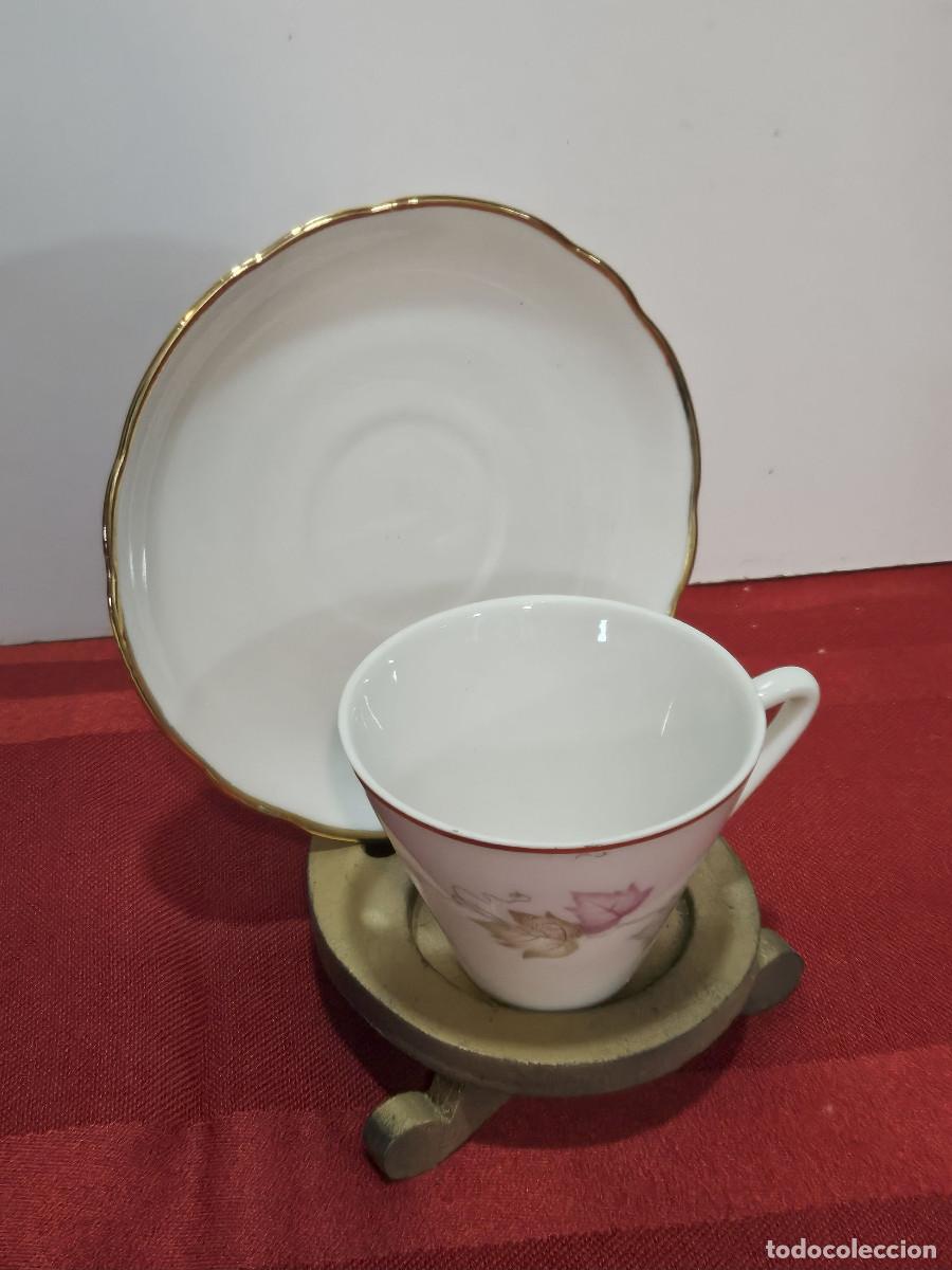Antig&uuml;edades: apoya taza y plato de madera - Foto 2