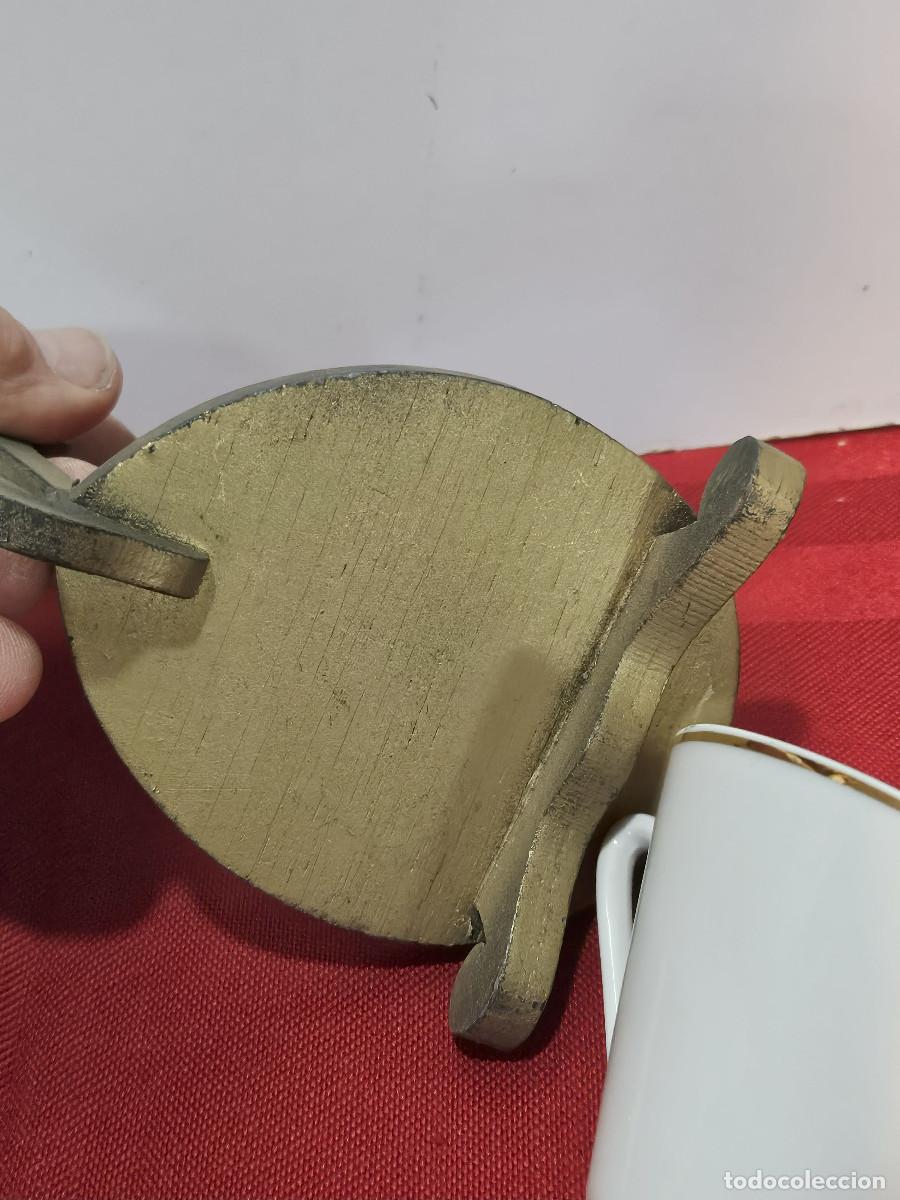 Antig&uuml;edades: apoya taza y plato de madera - Foto 4
